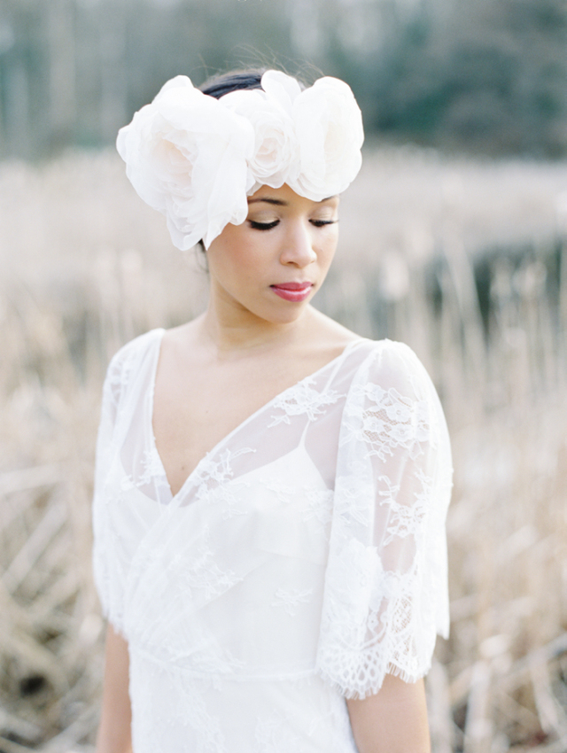 Statement Headpiece Wedding Inspiration: http://bellesandbubbles.com/statement-headpiece-wedding-inspiration | Photography: http://www.christiegrahamphotography.com