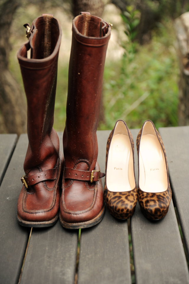 Majestic African Bush Wedding: http://bellesandbubbles.com/majestic-african-bush-wedding | Photography: http://www.sarahmariephotos.com 