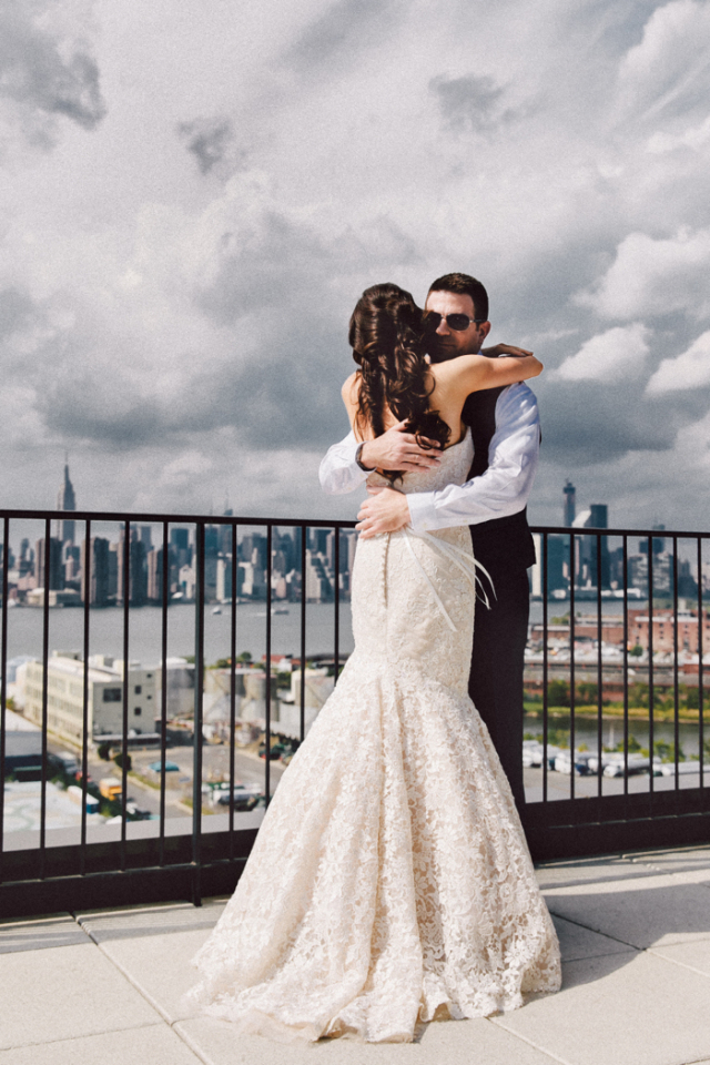 Urban Glam Wedding in Brooklyn: http://bellesandbubbles.com/urban-glam-wedding-in-brooklyn | Photography: http://ZorzStudios.com 