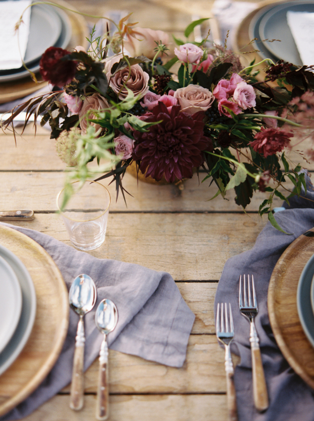 Great Sand Dunes Elopement Inspiration: http://bellesandbubbles.com/great-sand-dunes-elopement-inspiration | Photography: http://www.katiegrantphoto.com