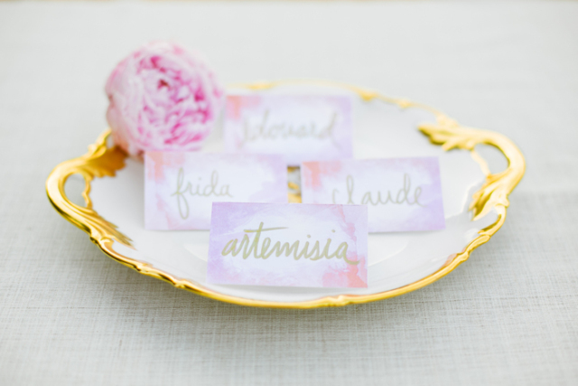 Watercolor Garden Wedding Inspiration: http://bellesandbubbles.com/watercolor-garden-wedding-inspiration | Photography: http://www.rhythm-photography.com 