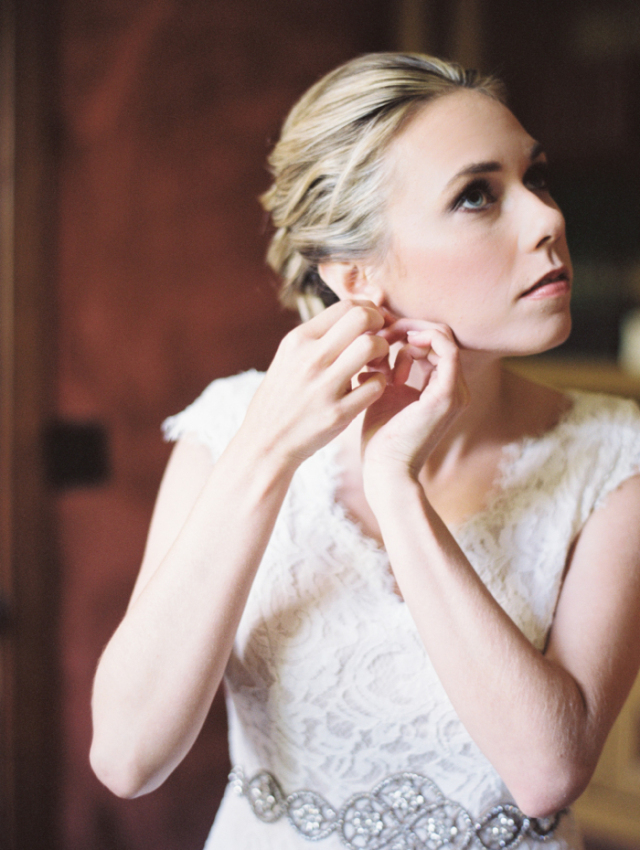 Houston Villa Elopement: http://bellesandbubbles.com/houston-villa-elopement | Photography: http://www.jennamcelroy.com