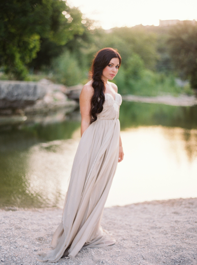 Organic Lavender Wedding Inspiration: http://bellesandbubbles.com/organic-lavender-wedding-inspiration | Photography: http://jennamcelroy.com/ 