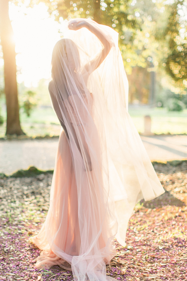 Pink Blossom Wedding Inspiration: http://bellesandbubbles.com/pink-blossom-wedding-inspiration | Photography: http://warmphoto.com 