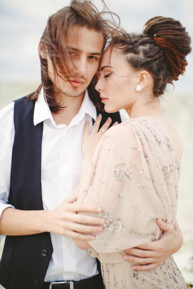 Exotic Desert Wedding Inspiration | Photos by Anastasia Bryukhnova