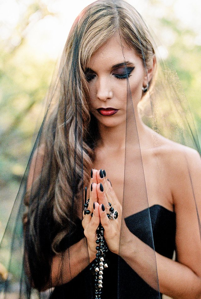 Halloween Wedding Inspiration | Photos by Ashley Rae