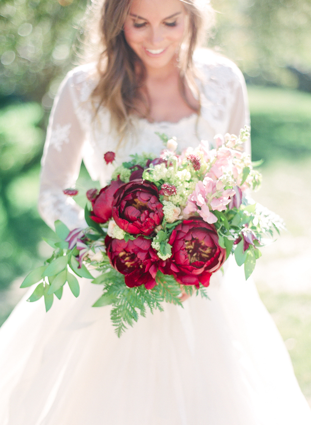 Elegant Outdoor Summer Wedding Inspiration | Photos by Connie Whitlock